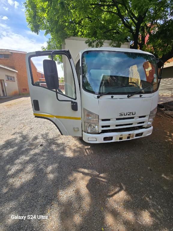 Isuzu truck for sale in Bedfordview - Image 5