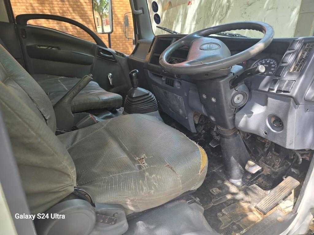 Isuzu truck for sale in Bedfordview - Image 9
