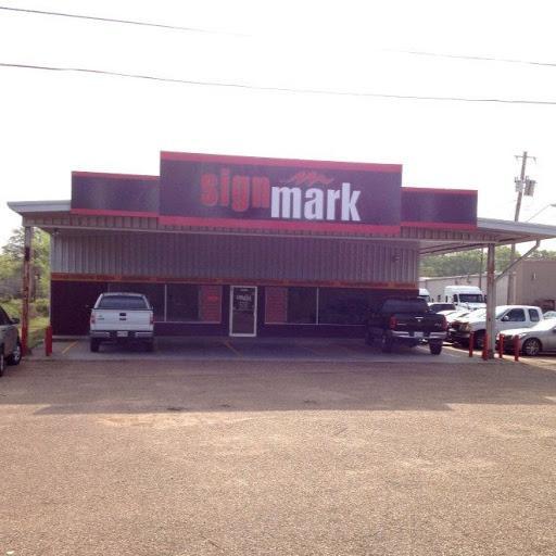 Signmark....... in Jackson - Image 1