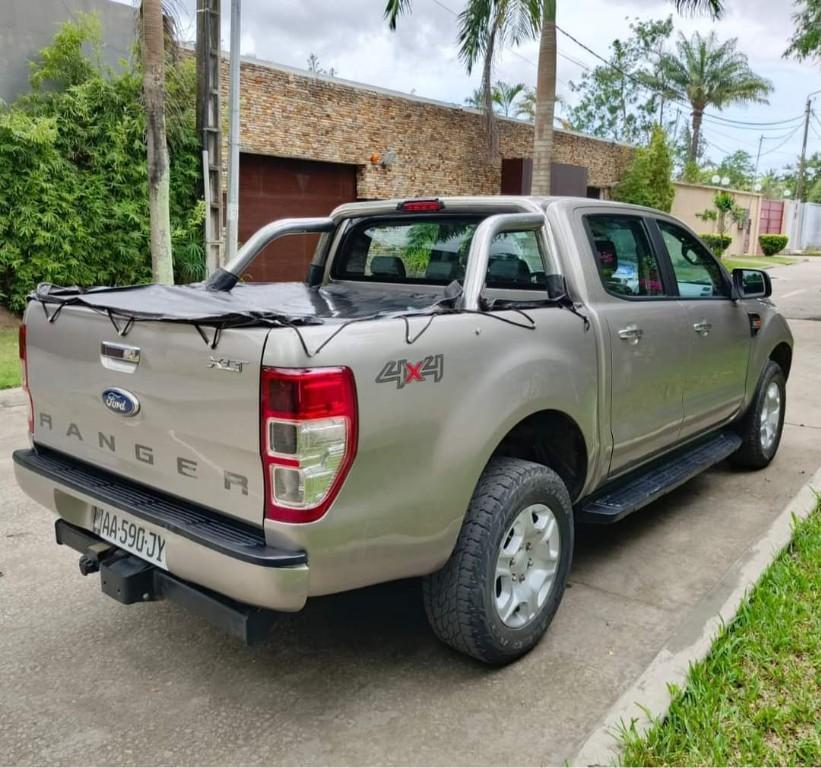 Ford Ranger XLT à Abidjan - Photo 4