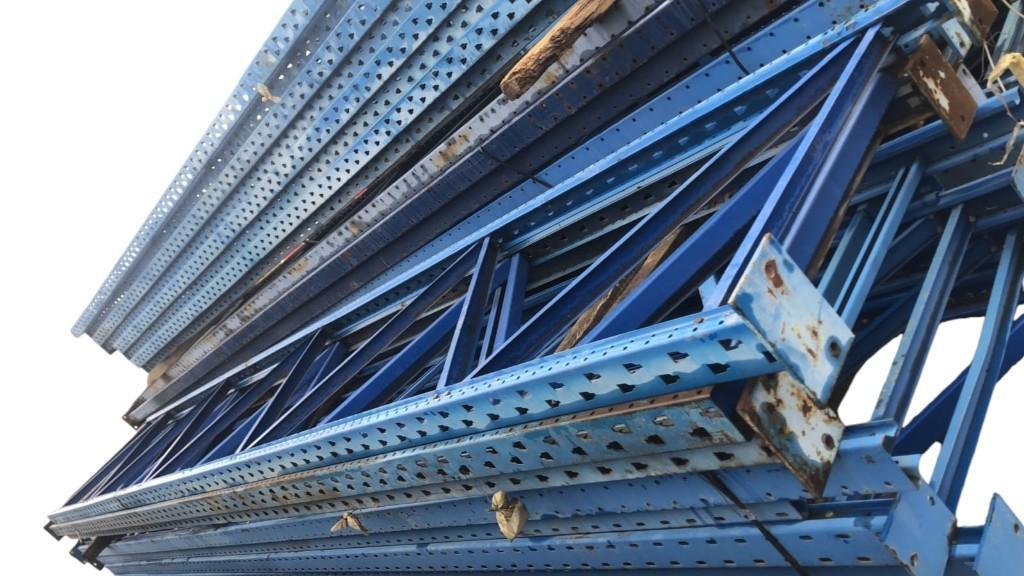 PILARES RACK METALICOS en Recoleta - Imagen 1