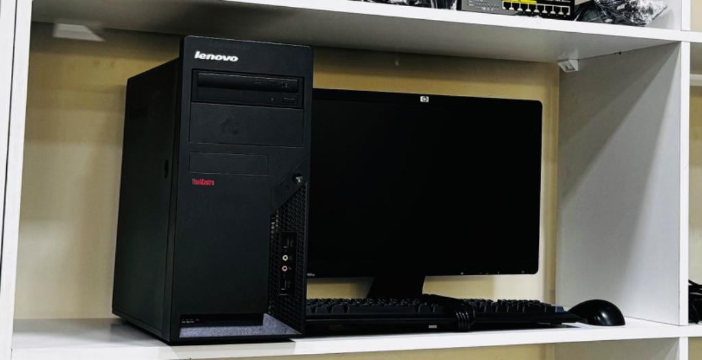 Lenovo Computer Full System With 19 Inches Monitor in Doha - Image 2