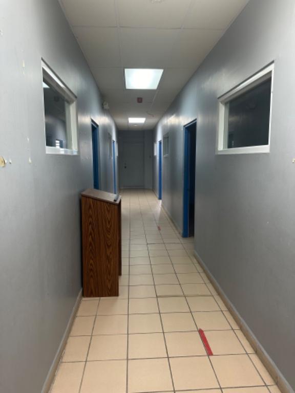 EXCELLENT LOCAL FOR OFFICE RENTAL (14,000 P2) IN MAYAGUEZ CARR 2 en Candelaria - Imagen 2