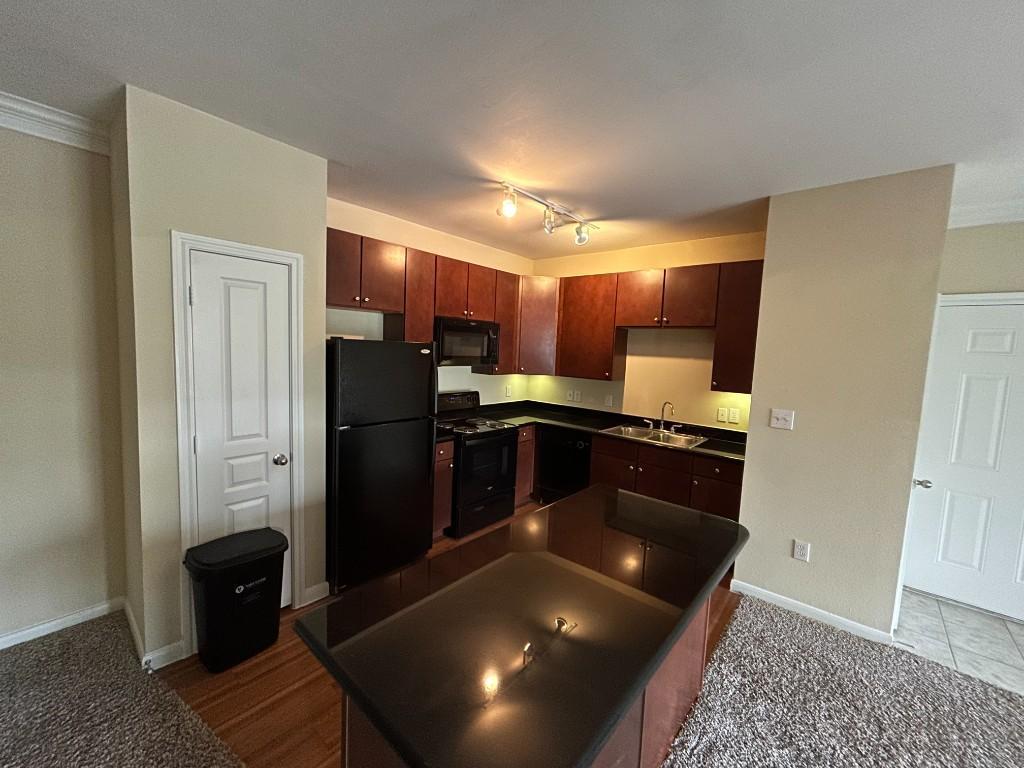 1 BEDROOM 1 BATHROOM APPARTMENT FOR RENT in Sugar Land - Image 1