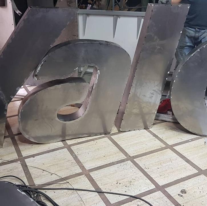 LETREROS ACRILICOS en Espejo - Imagen 4