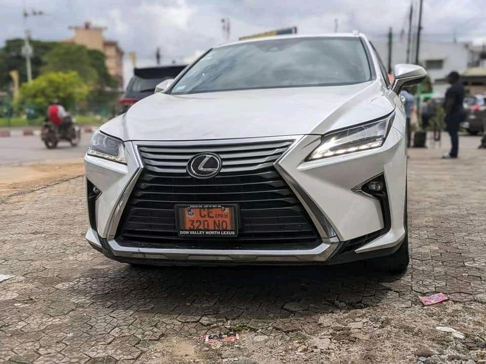 Lexus Rx350 2019 à Douala - Photo 7