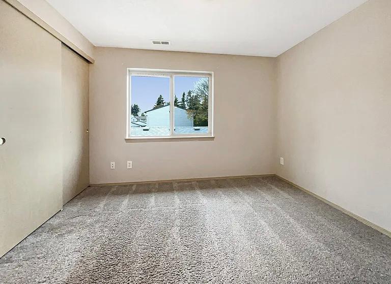 HOUSE FOR RENT/ FOR SALE (info in description) in Vancouver - Image 7