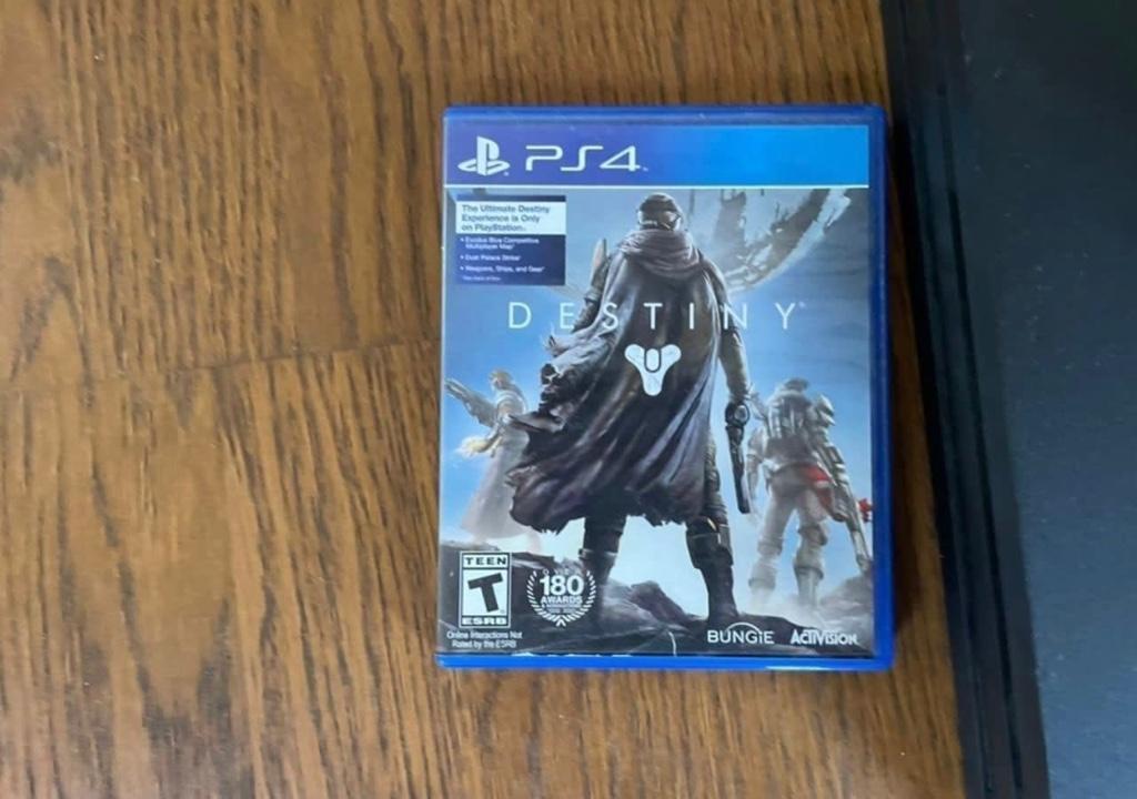 Sony PS4 Pro ( 1TB ) in Chattanooga - Image 6