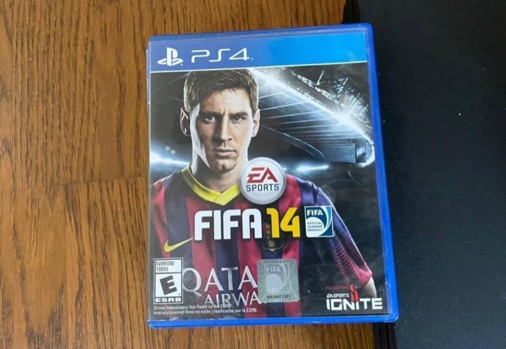 Sony PS4 Pro ( 1TB ) in Chattanooga - Image 3