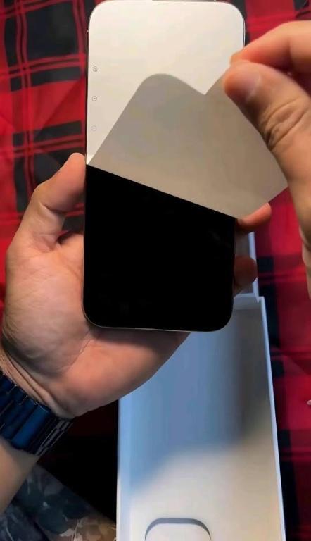 iphone 16pro max in Akron - Image 4