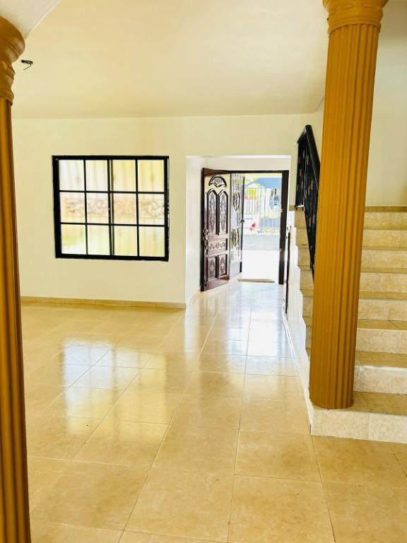 SE RENTA CASA UNIFAMILIAR CON PISINA en Puerto Plata - Imagen 11