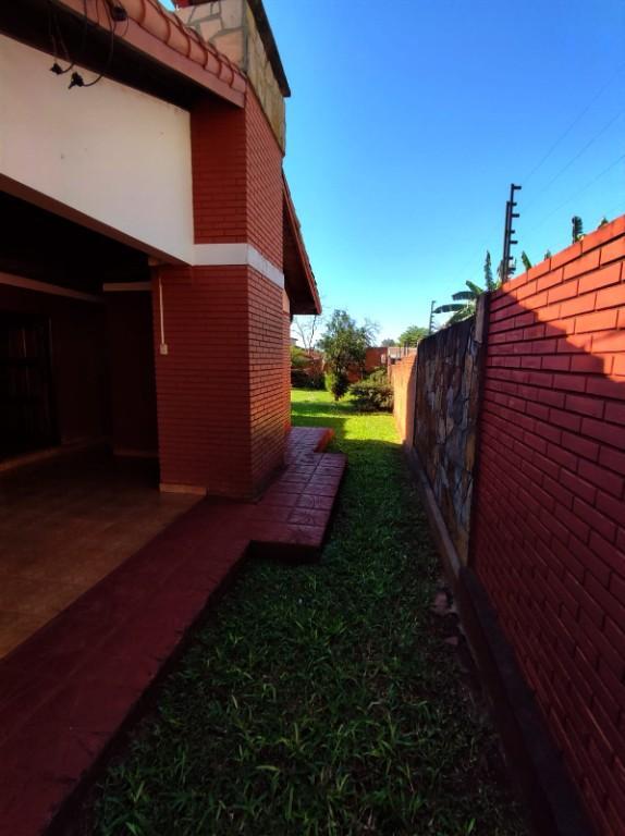 Casa en Obligado centro, a 1 cuadra de la avenida en Encarnación - Imagen 6