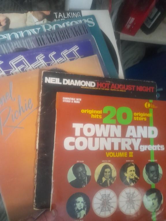 Records and cds in Auckland - Image 2