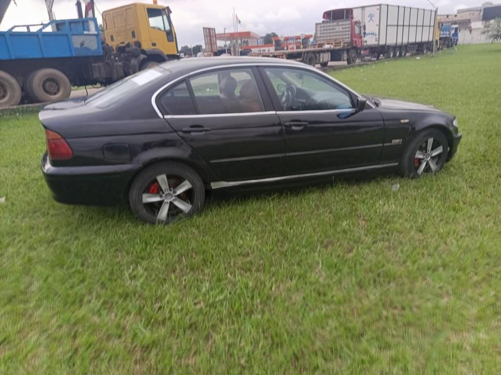 BMW E46 phase 2 à Anyama - Photo 4