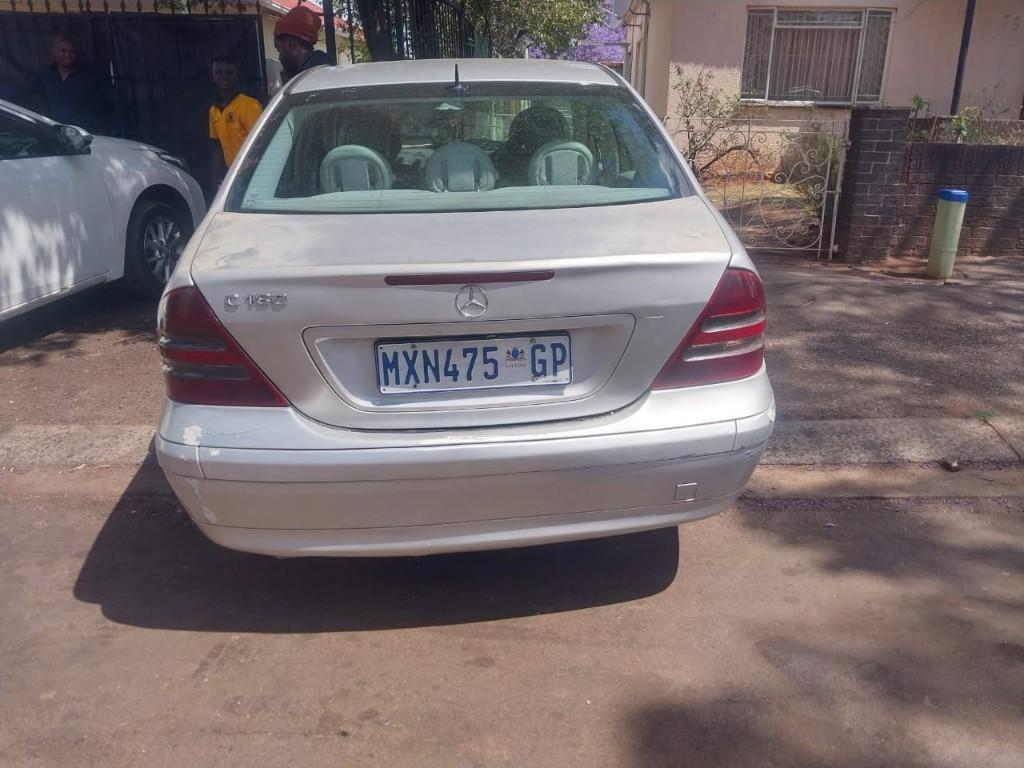 C180 Mercedes (automatic )(SOLD) in Roodepoort - Image 3