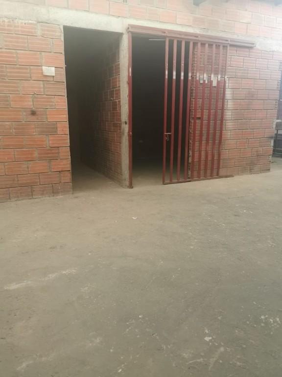 ARRIENDO BODEGA COMUNEROS en Floridablanca - Imagen 2