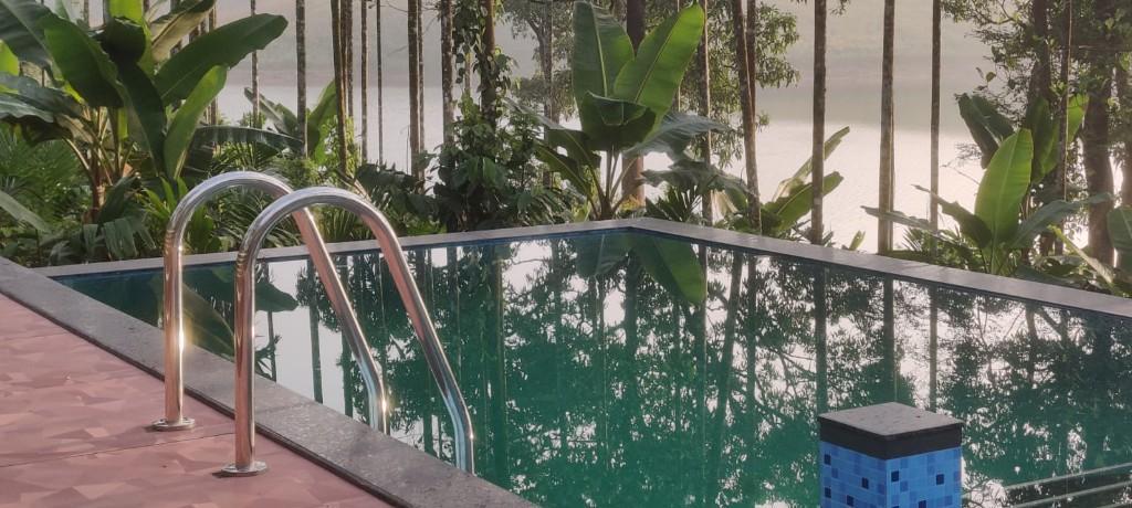 Swimming pool construction in Kalpetta - Image 3