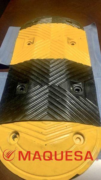 TUMULOS REFLECTIVOS DE CAUCHO en Retalhuleu - Imagen 2