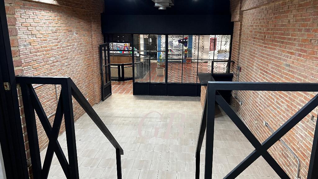 LOCAL EN VENTA EN CENTRO COMERCIAL PREBO DE VALENCIA en Valencia - Imagen 1
