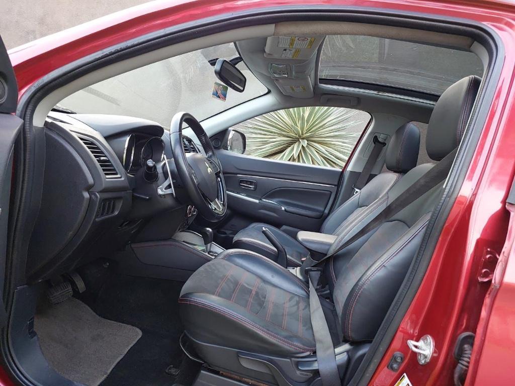 Mitsubishi RVR, année 2018 à Abidjan - Photo 8