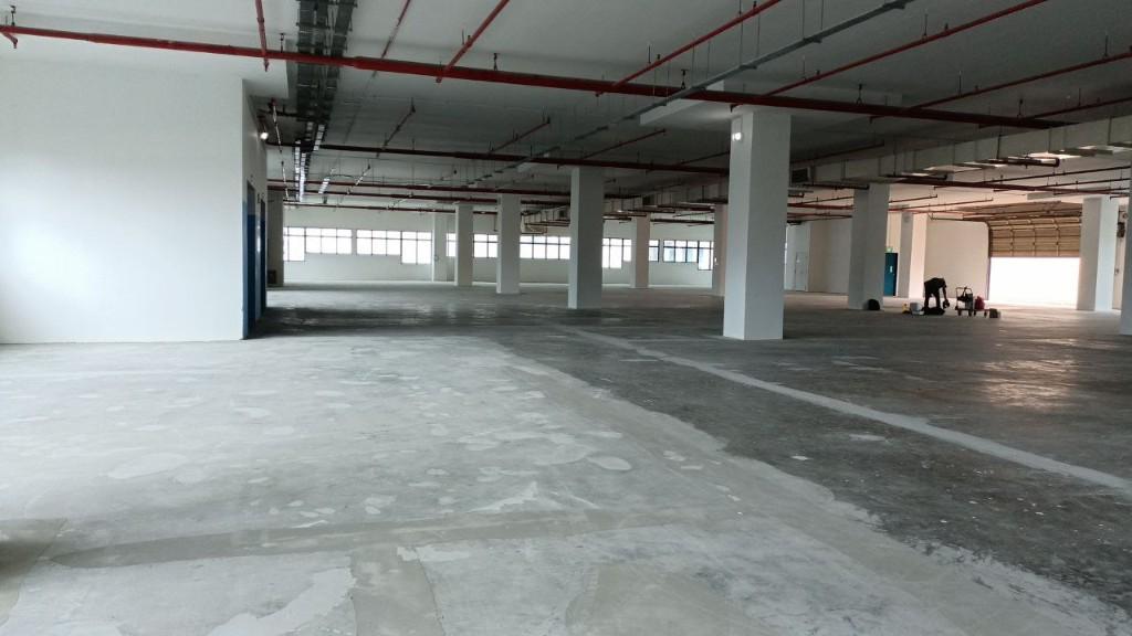Functional Storage Space with Direct Lift Frontage in Jurong West - Image 4