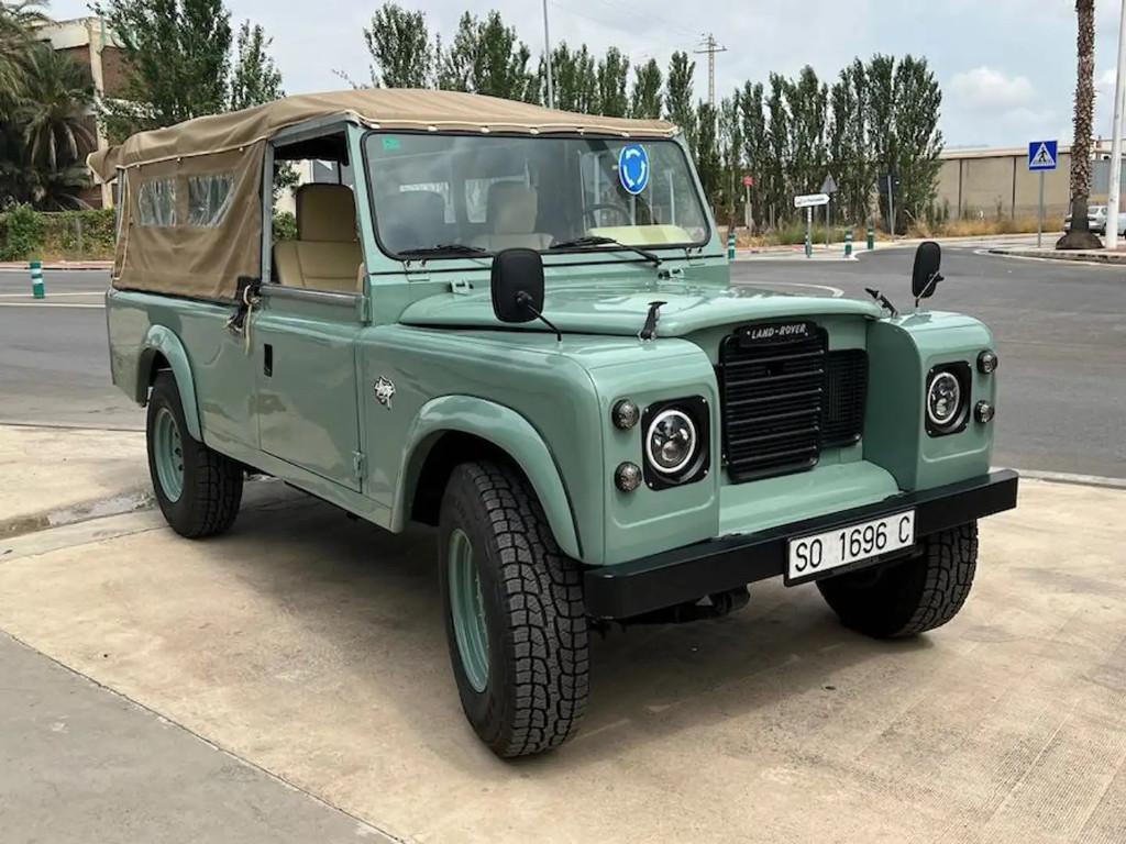 Land Rover Santana 109 en Málaga - Imagen 1