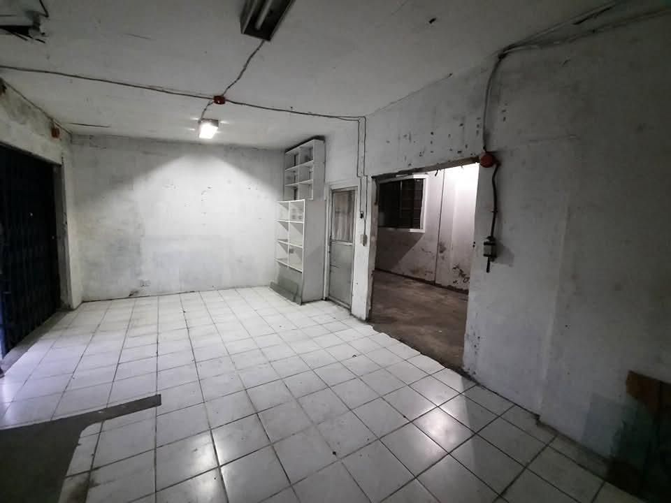 FOR RENT COMMERCIAL SPACE IN PASIG in Pinyahan - Image 5