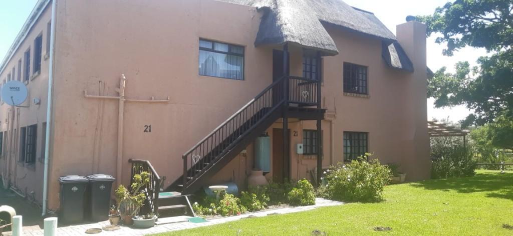 APARTMENTS FOR SALE in Port Alfred - Image 2