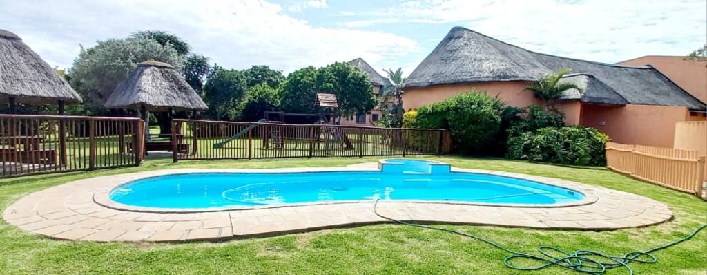 APARTMENTS FOR SALE in Port Alfred - Image 10