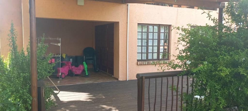 APARTMENTS FOR SALE in Port Alfred - Image 13