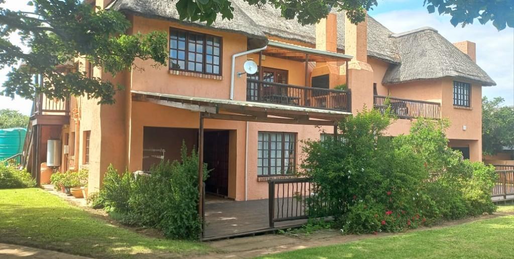 APARTMENTS FOR SALE in Port Alfred - Image 14