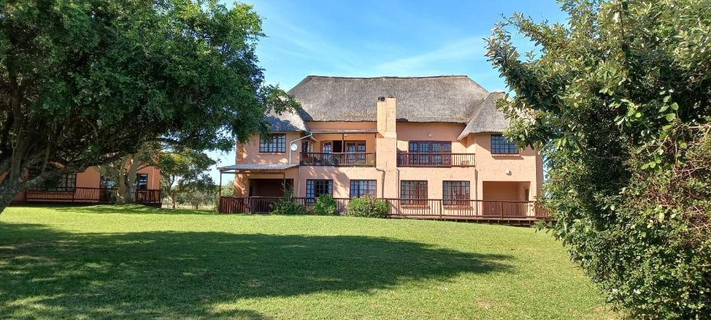 APARTMENTS FOR SALE in Port Alfred - Image 15