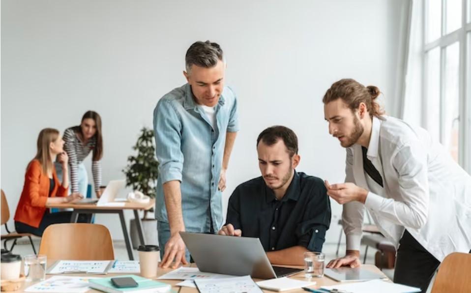 Hire Remote Employee in Palāni - Image 1