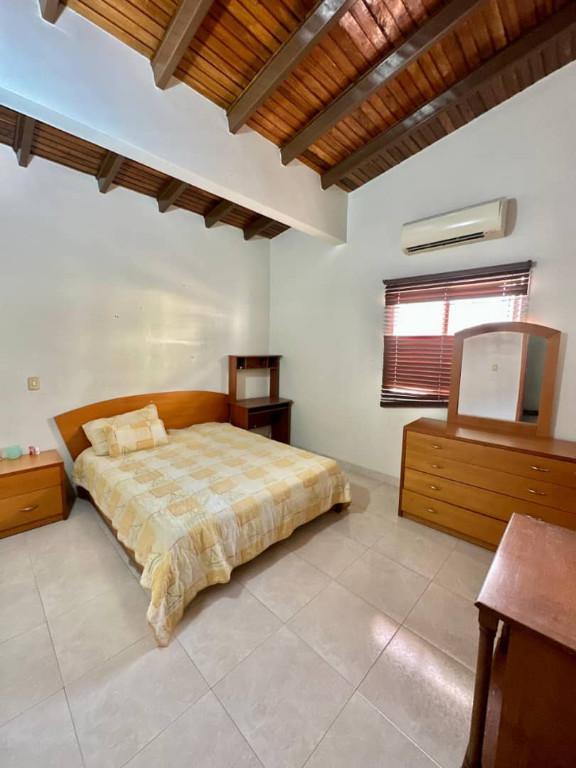 CASA EN ALQUILER EN URB ROCA DEL VALLE CABUDARE en Cabudare - Imagen 6