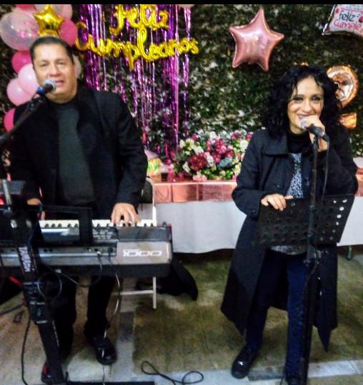 MUSICA VERSATIL DUETO FEVER CLAPS en Tlaxcalancingo - Imagen 16