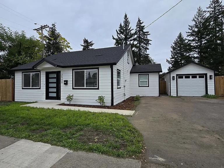 Beautiful Fully Remodeled Home for Rent in Gresham - Image 4