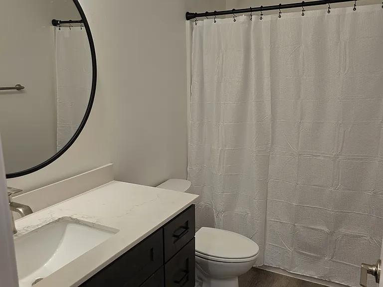 Beautiful Fully Remodeled Home for Rent in Gresham - Image 6