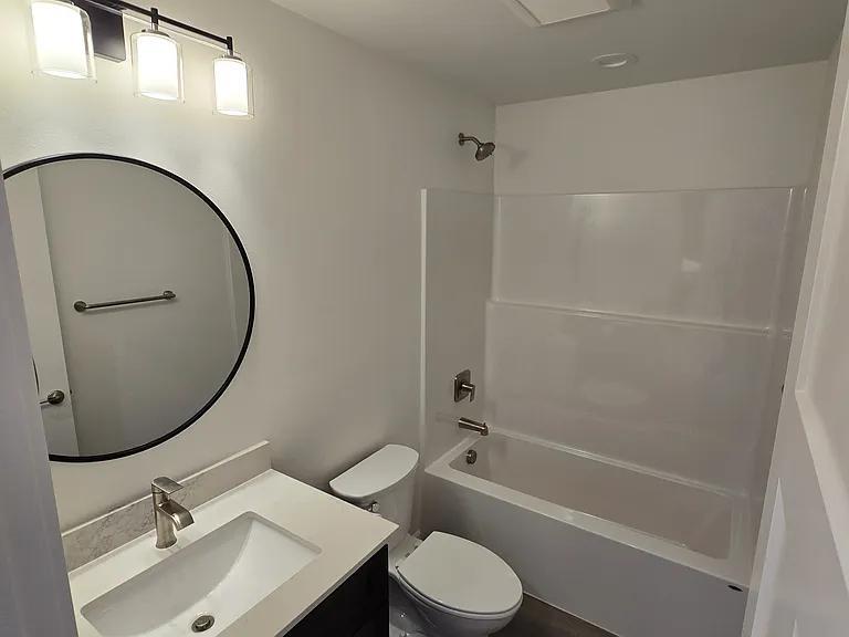 Beautiful Fully Remodeled Home for Rent in Gresham - Image 15