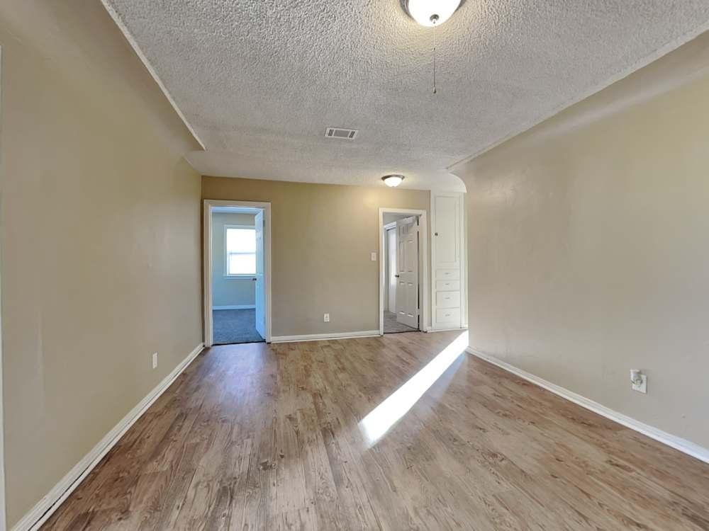 Beautiful Single Family Home For Rent / Rent To Own in Paramount - Image 3