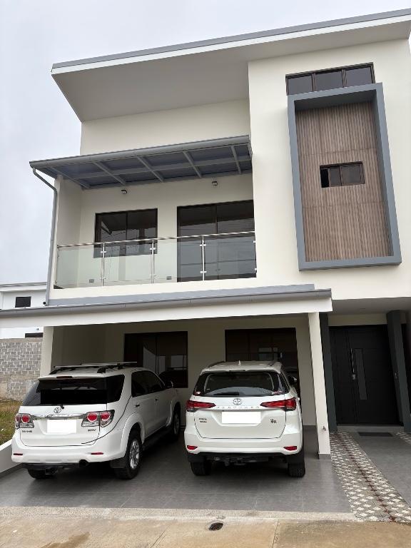 Hermosa y moderna casa en Tres Rios en La Unión - Imagen 1
