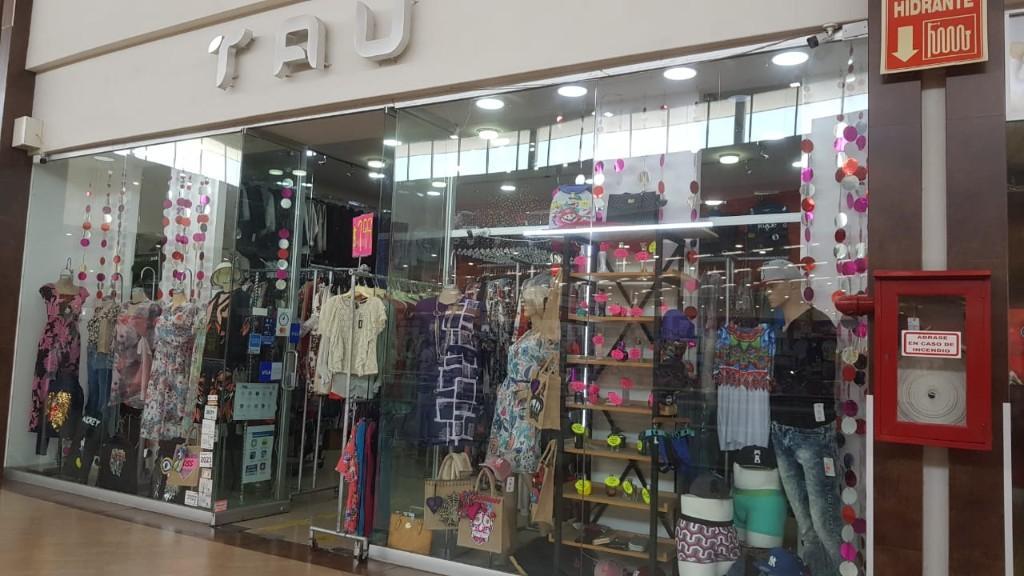 TRASPASO BOUTIQUE ROPA DAMA Y CABALLERO en Puebla - Imagen 4
