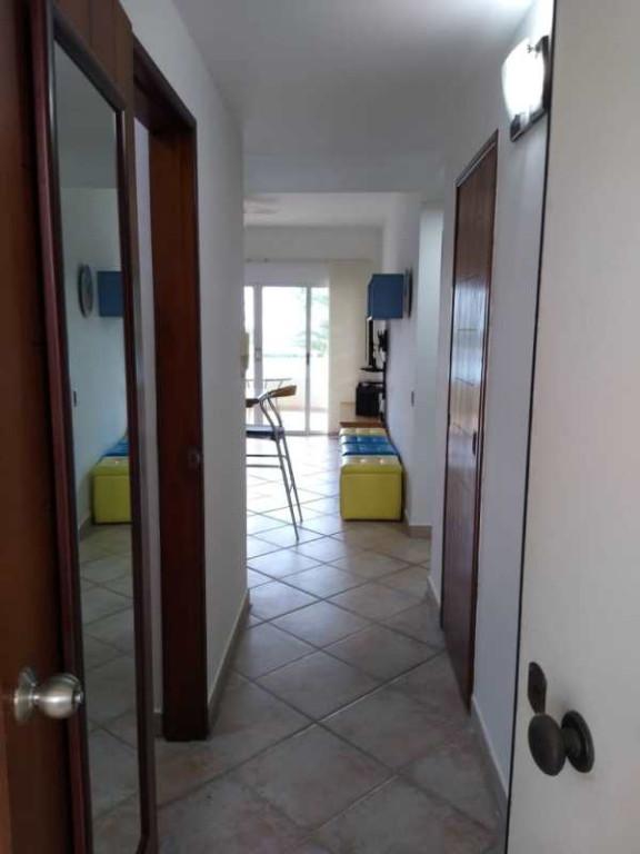 APARTAMENTO EN RESIDENCIAS MALLORQUINA. en Tucacas - Imagen 3