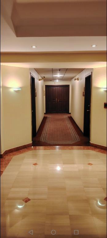 Vendo oficina de 75M2 edificio Word Trade Center en Quito - Imagen 8