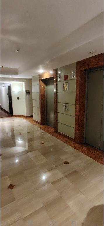 Vendo oficina de 75M2 edificio Word Trade Center en Quito - Imagen 10