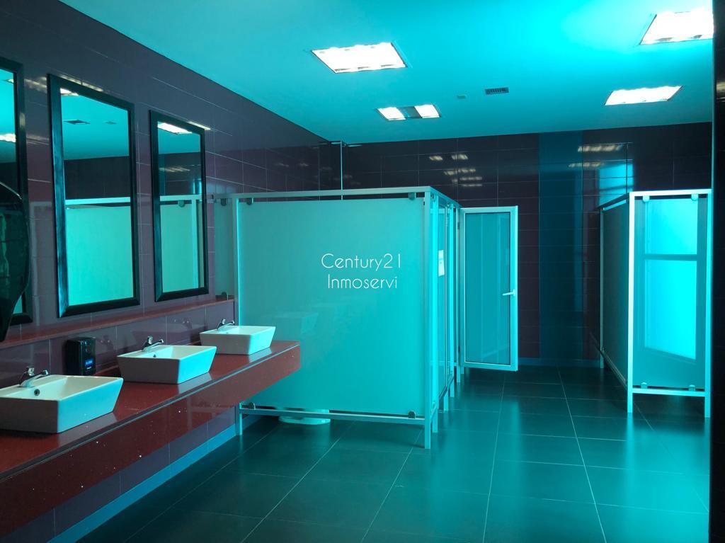 En venta local comercial en el C.C ATLANTICO, Lechería. en Lecherías - Imagen 7