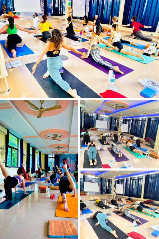 200 Hour Yoga Teacher Training Course in Rishikesh in Rishīkesh - Image 1