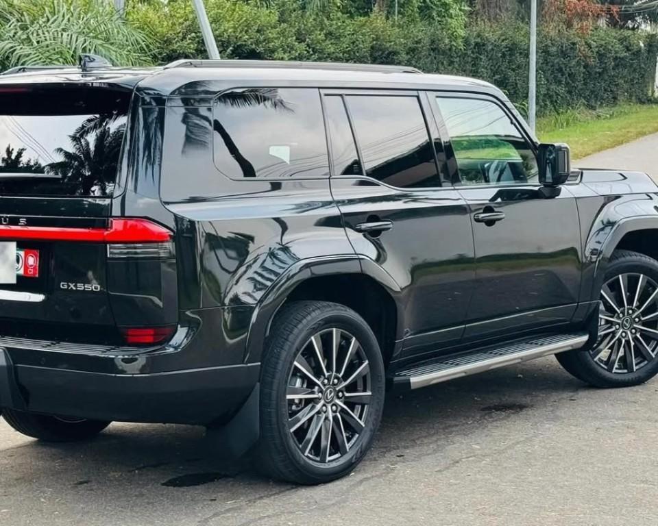 LEXUS GX550 Année 2025 à Abidjan - Photo 3