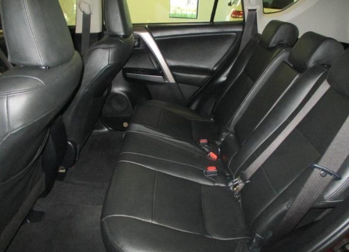 Toyota Rav4 2.0 GX Auto in Bloemfontein - Image 3