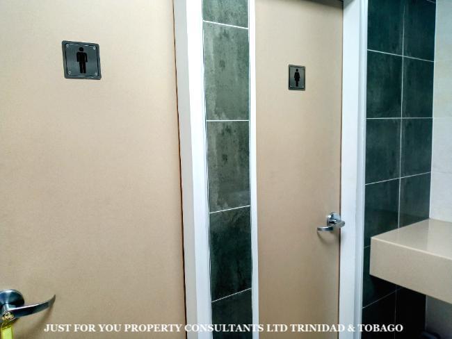 Commercial Space for Rent . in New York - Image 4