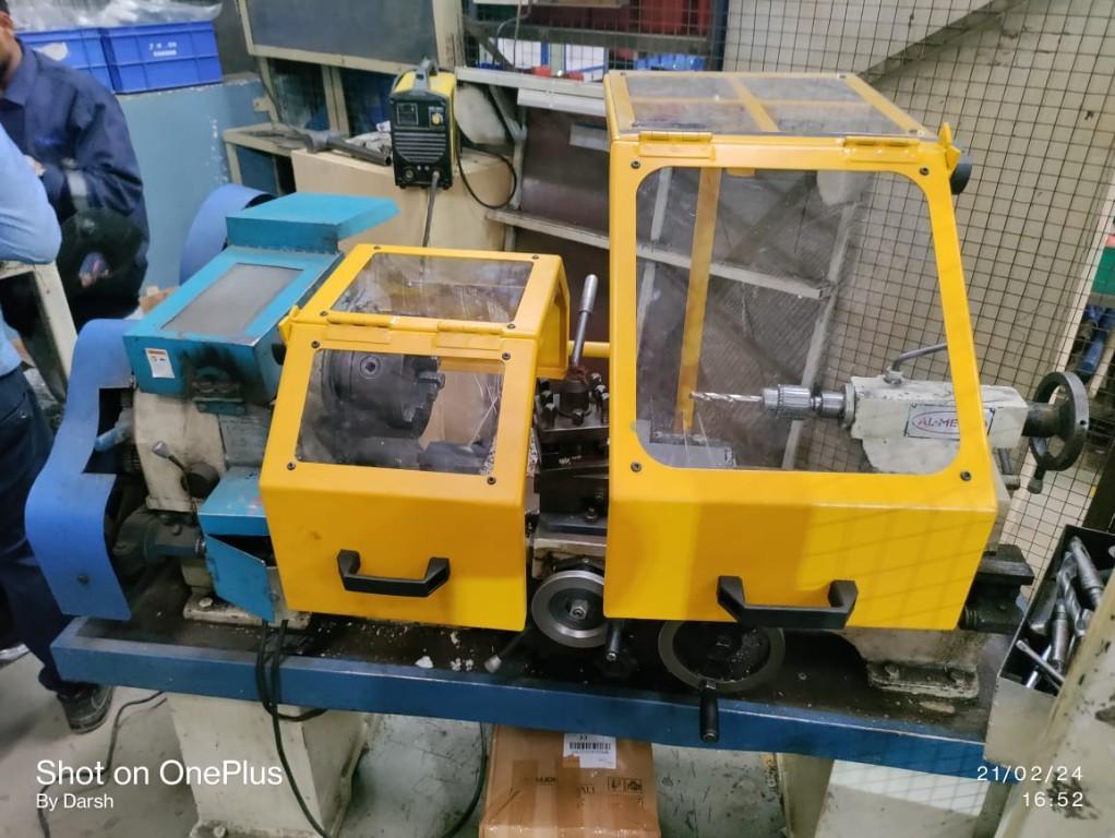 Lathe Machine Safety Gard in Gorwa - Image 3